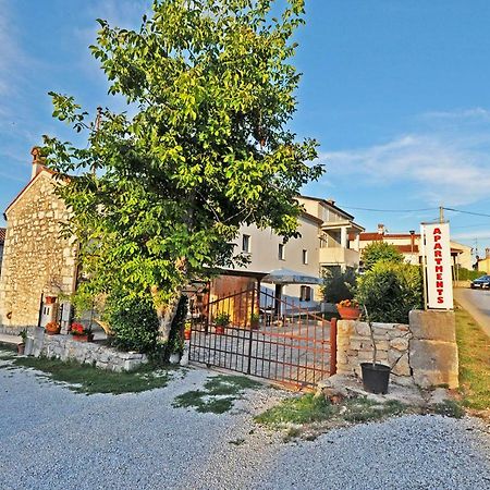 Apartment Dva Oriha Funtana Εξωτερικό φωτογραφία